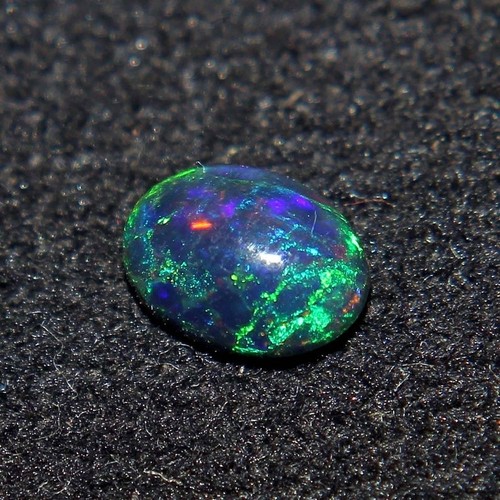 Opale noire naturelle - 4, mm