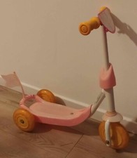 Trottinette trois roues rose