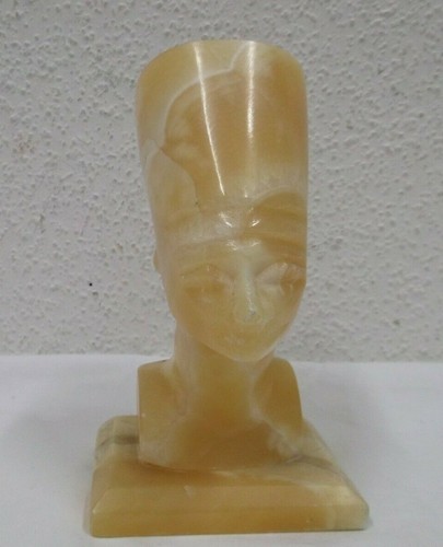 Antique nofretete buste - nofretete, sur