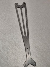 Platine supérieure en carbone