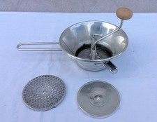 MOULIN A LEGUME  -  GUILLOUARD NANTES  - ANCIEN - VINTAGE - Ø 20 - FOOD MILL