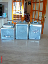 ANCIEN ET SUPERBE  MOULIN A