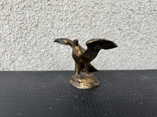 Petite statuette aigle doré - statuette,