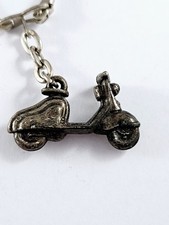 PORTE-CLES - VESPA Miniature 1960s - 3D Métal Léger, Garages Scooter Vintage -