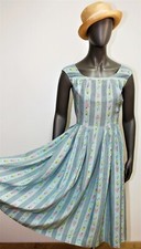 Vintage 1940s sleeveless green floral silk/rayon dress size 2 Handmade in USA