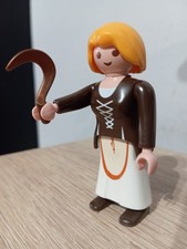 PLAYMOBIL FIGURINE VILLAGEOISE