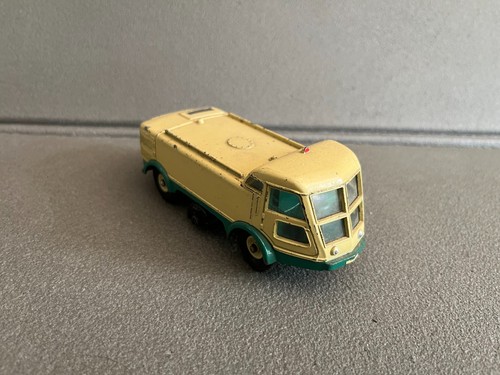 Ancienne miniature voiture - miniature,