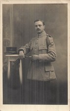 Thème guerre  une carte postale de militaires 16105