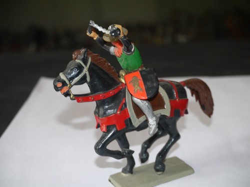 Figurine starlux moyen - figurine,