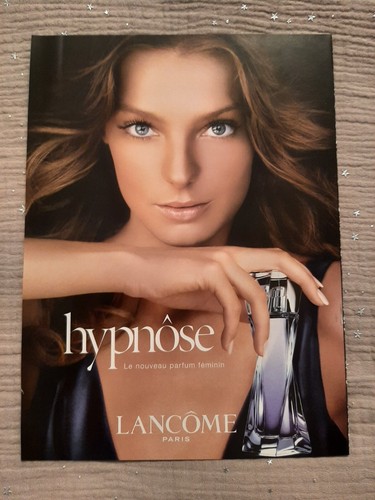 Publicité papier parfum - publicité,