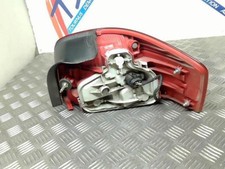 Feu arriere principal gauche