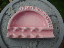 cendrier chauffage DEVILLE CHARLEVILLE MEZIERES , fonte émaillée , ARDENNES 08 .