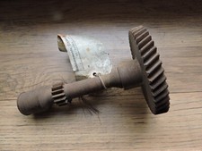 Arbre d'entrée de boite de vitesses Peugeot 204/304??