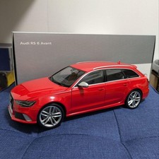 MINICHAMPS 1/18 Audi RS6 Avant