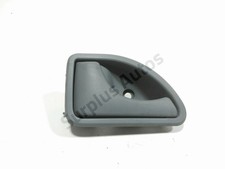 POIGNEE INTERIEURE PORTE AVANT GAUCHE 8200247802 RENAULT TWINGO 1 phase 3