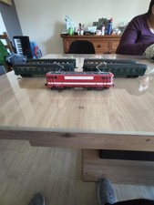 lot ferroviaire locomotive et voitures voyageurs jouef 1/87