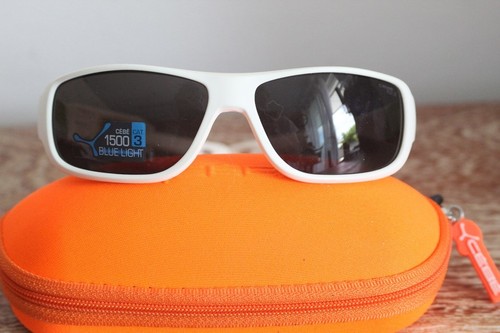 Neuf lunettes de - neuf, soleil