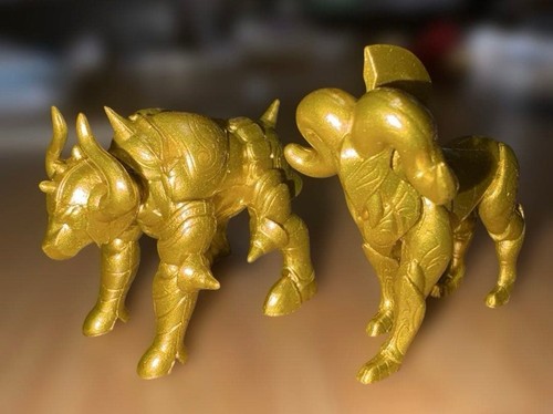 Saint seiya gold cloth - saint, figure
