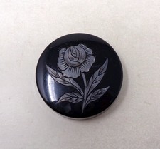 Superbe boite à poudre ancienne - Décor fleurs gravé - Made in France