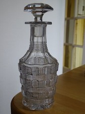 SAINT LOUIS CHARLES X ANCIENNE CARAFE LIQUEUR  EN CRISTAL MOULER  EPOQUE 1830