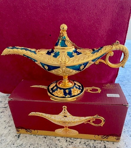 Lampe magique aladdin - magique, d'aladdin