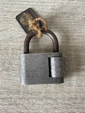 ancien cadenas à combinaison En Alu