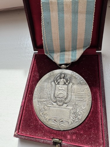 Médaille commémorative la - de,