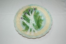 Ancienne assiette à asperge