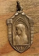Médaille Religieuse Ancienne