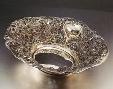 COUPE CORBEILLE OVALE EN METAL ARGENTE COURANT XX° SIECLE