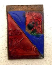 Médaille, broche, pucelle