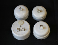 Lot de 4 interrupteurs ancien en porcelaine et plastique
