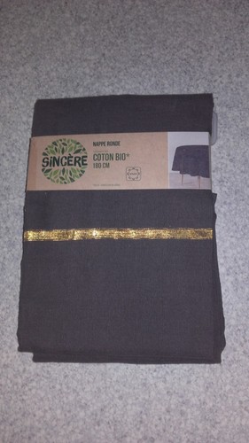 Nappe ronde neuve - , "sincère"
