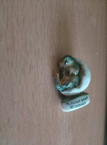Fève disney aladar - , bébé