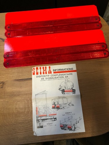 Plaque elements reflechissant - ,