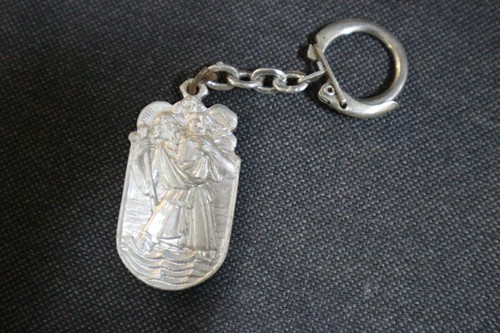 Ancien porte cle publicitaire - porte,