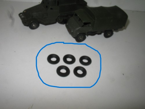 D14 dinky pneus - d14,, strié