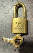 Cadenas LOUIS VUITTON 303 avec