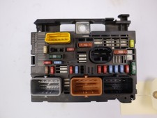 Platine fusible av occasion PEUGEOT 308 I Phase 1 SW - 1.6 HDI 90ch - 9664706280