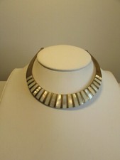 collier jonc ancien torque laiton et nacre