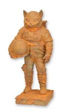 Une figurine en fonte