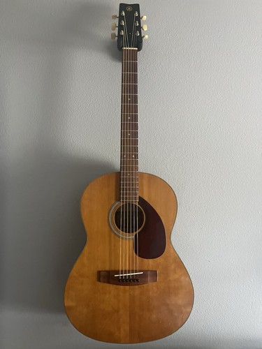 Yamaha acoustic guitar - fg-75,