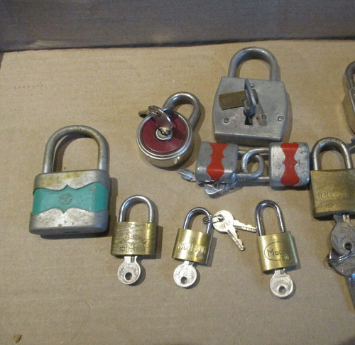 Petit lot cadenas divers - petit,