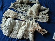 1   LOT DE DENTELLES DIVERSES