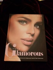 Simply Glamorous : Make-Up