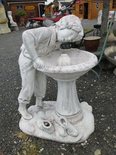 STATUE "ENFANT A LA FONTAINE"