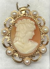 Pendentif et broche camée or