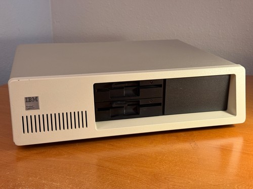 Vintage ibm 5150 computer - ibm,