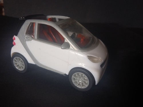 Miniature automobile kinder - automobile,