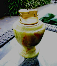 BRIQUET DE TABLE EN ONYX VERT VEINÉ-NE FONCTIONNE PAS-PEUT ÊTRE A RECHARGER?